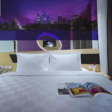 G Suites Hotel By Amithya Sorabaya Extérieur photo