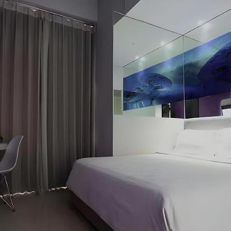 G Suites Hotel By Amithya Sorabaya Extérieur photo