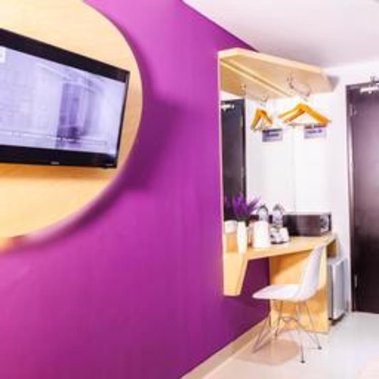 G Suites Hotel By Amithya Sorabaya Extérieur photo