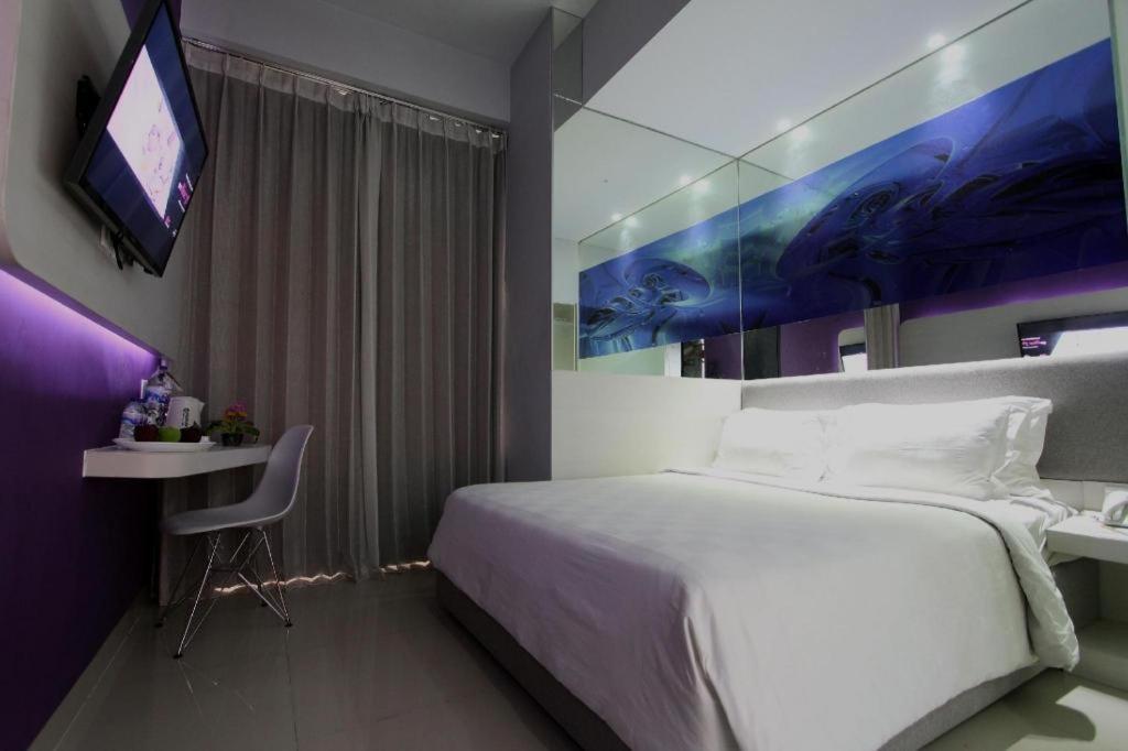 G Suites Hotel By Amithya Sorabaya Extérieur photo
