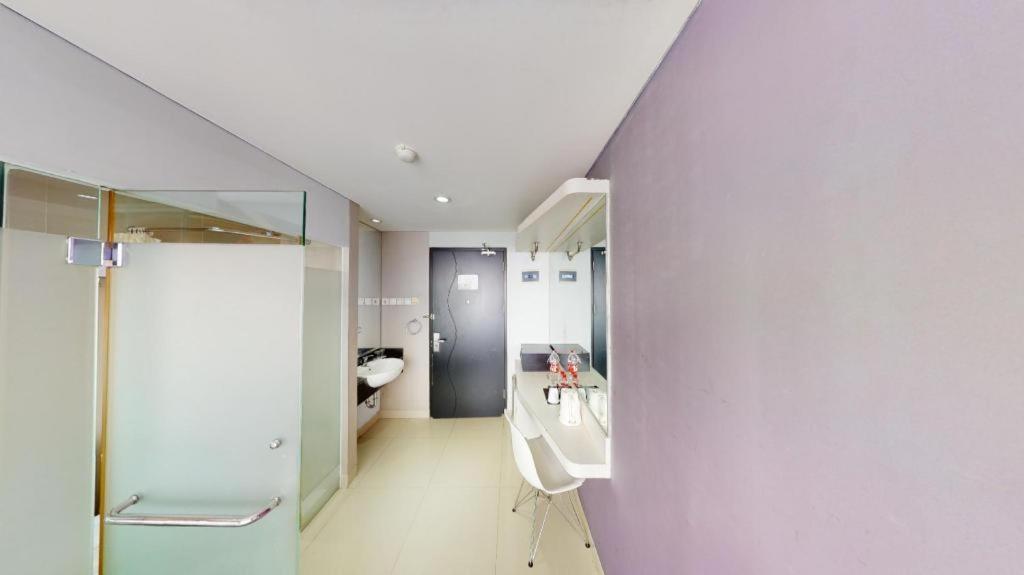 G Suites Hotel By Amithya Sorabaya Extérieur photo