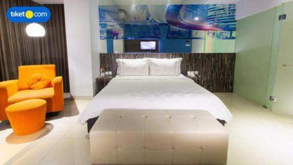 G Suites Hotel By Amithya Sorabaya Extérieur photo