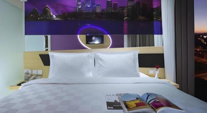 G Suites Hotel By Amithya Sorabaya Extérieur photo